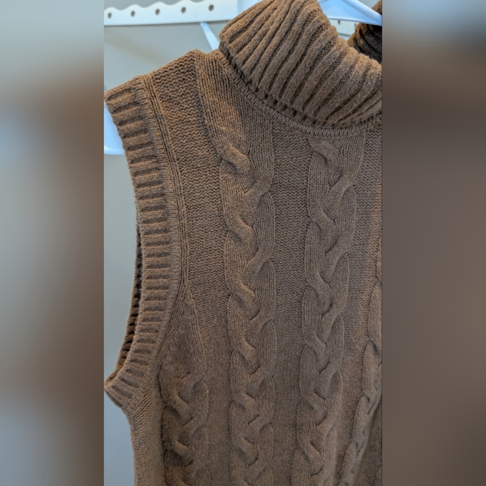 GAP Brown Sleeveless Turtleneck Sweater - Picture 3 of 6
